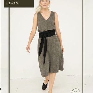 Elizabeth Suzann Polly Midi in linen gauze, pepper, size  Small